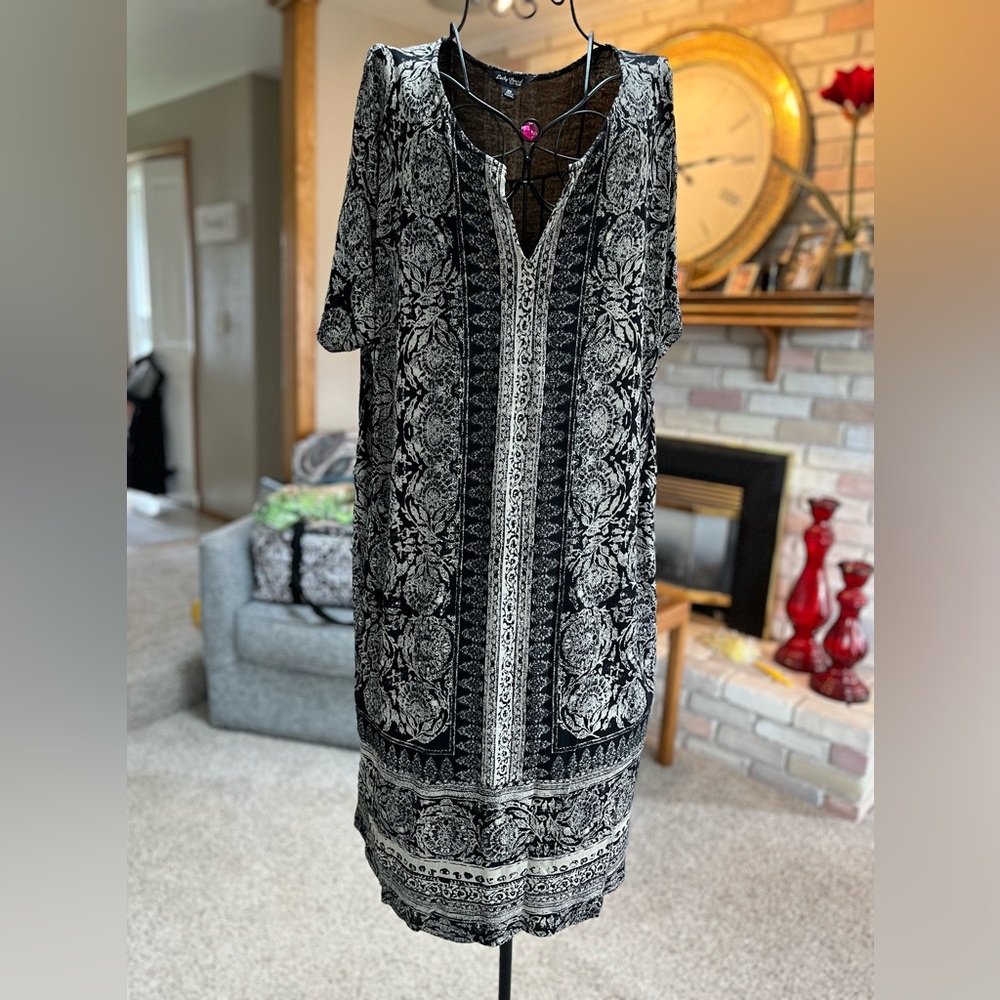 Lucky Brand Dress very gently used. Lightweight soft material. Size 2X